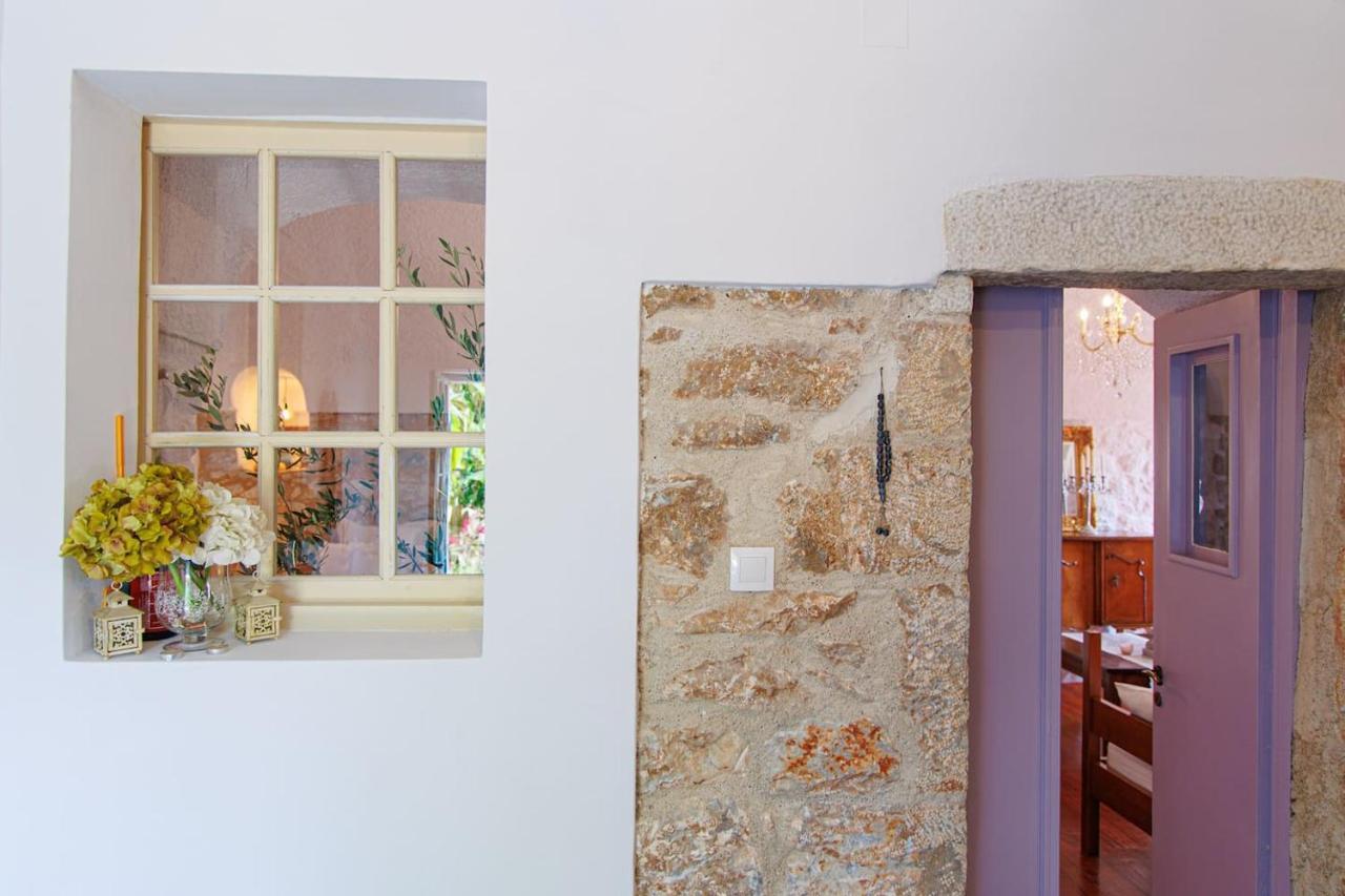 Iliana'S House - Spacious Cave House In The Center Of Areopolis Appartement Buitenkant foto