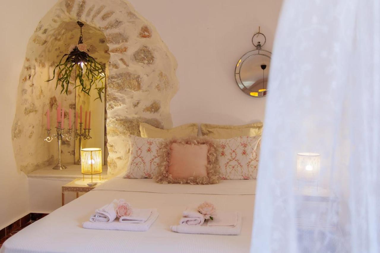 Iliana'S House - Spacious Cave House In The Center Of Areopolis Buitenkant foto